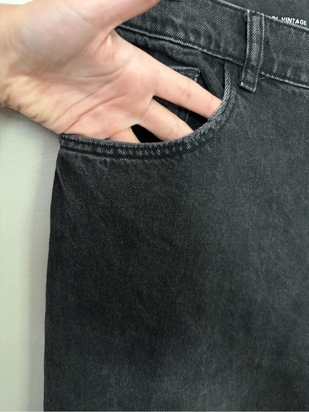 DL1961 Hepburn Wide Leg Jeans 32 High Rise 100% Cotton Black Denim Distressed - Picture 6 of 14